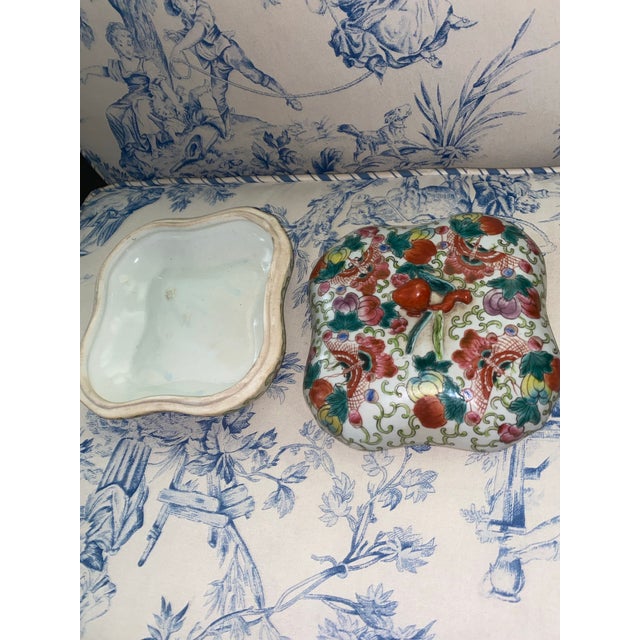 Chinese Mid 20th Century Chinese Porcelain Container With Lid For Sale - Image 3 of 10
