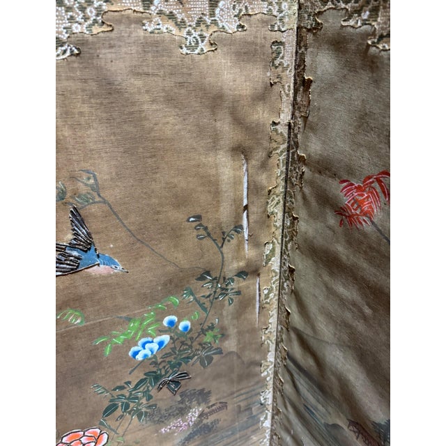 19th Century Meiji Japanese Four-Panel Folding Screen in Painted Silk For Sale - Image 3 of 11