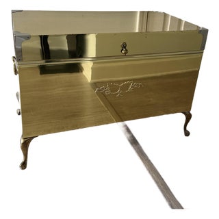 Mid-Century Hollywood Regency Brass Campaign Trunk - Cedar Lined Blanket Chest For Sale