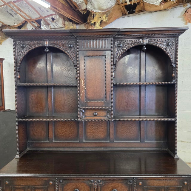 Early 20th Century Handsome Welsh Dresser With Carving, Beading, and Arch Details For Sale - Image 13 of 18