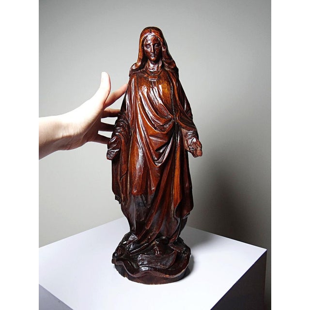 Vintage Religious Sculpture of the Virgin Mary in Carved Wood, 1920s For Sale - Image 4 of 16