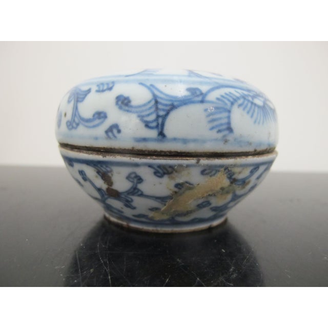 Chinese Chinese 19thc Blue & White Porcelain Round Double Happiness Seal Paste Ink Box For Sale - Image 3 of 11