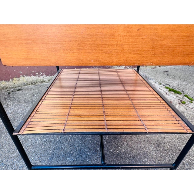 Paul McCobb Vintage 1950s Paul McCobb Style Planner Group Maple Nightstand For Sale - Image 4 of 9
