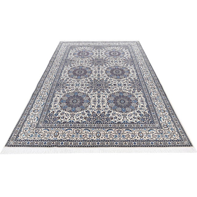 Textile Nain 6KA Rug with Silk, 1990s For Sale - Image 7 of 15