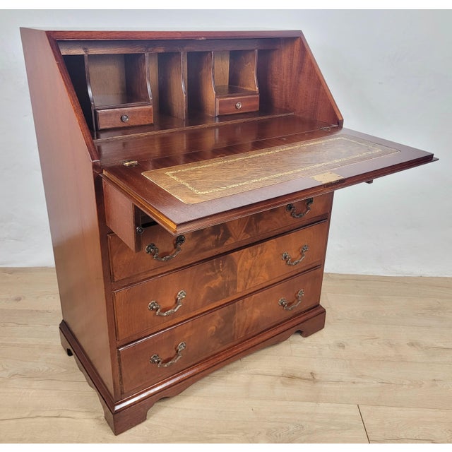Mid-Century Modern Vintage Desk in Mahogany, 1960 For Sale - Image 3 of 18