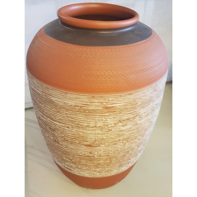 Sgraffito Bodenvase, 1960s For Sale - Image 4 of 4