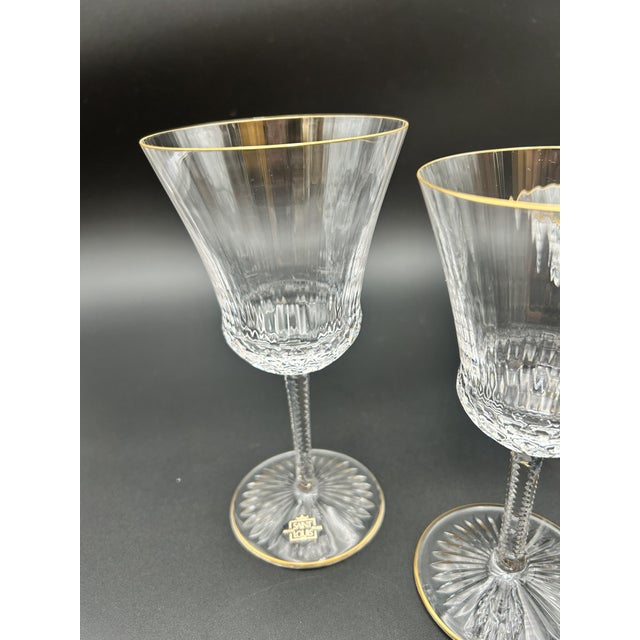 Saint-Louis 1970s St. Louis Crystal "Apollo Gold" Stemware - 30 Pieces (6 Complete 5-Piece Place Settings) For Sale - Image 4 of 5