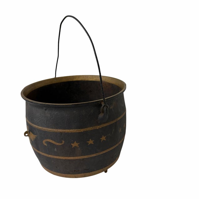 American Antique Americana Patriotic Design Cast Iron Kettle For Sale - Image 3 of 7