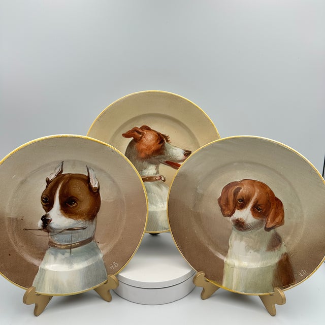 Antique Creil Montereau Terre De Fer Hand Painted Dog Plate France 19th C (2) For Sale In Miami - Image 6 of 6