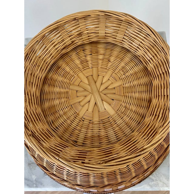 Mid 20th Century Vintage Round Pedestal Centerpiece Basket For Sale In Greenville, SC - Image 6 of 6