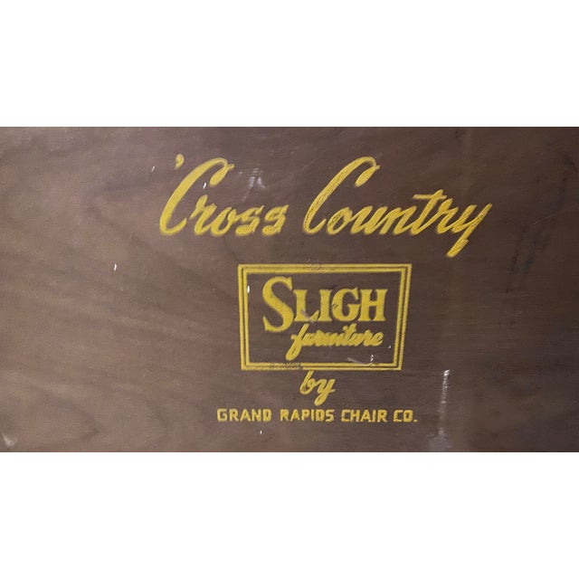 Wood 1950s Sligh “Cross Country” 8-Drawer Mid-Century Dresser – Grand Rapids Chair Co. For Sale - Image 7 of 7