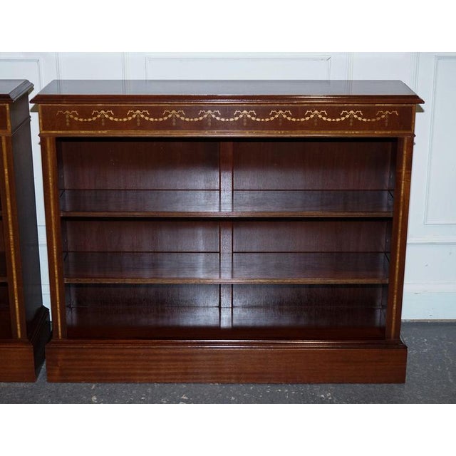 Vintage Edwardian Style Sheraton Dwarf Open Bookcase Adjustable Shelves, Set of 2 For Sale - Image 4 of 18