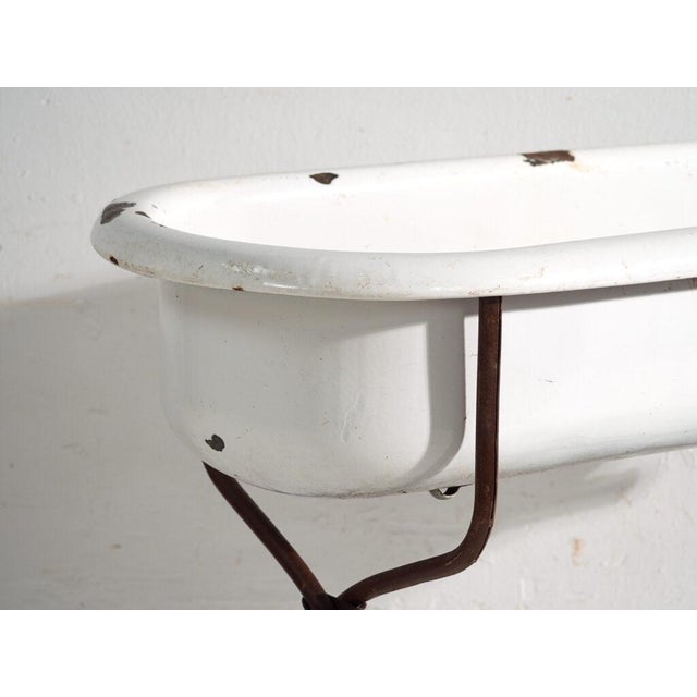 Bathtub in Enamelled Iron, Central Europe, 1950 For Sale - Image 3 of 12