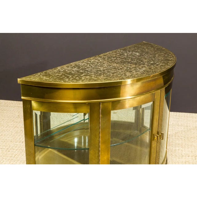 Mastercraft Brass Illuminated Demilune Vitrine Cabinet, 1970s, Signed For Sale - Image 13 of 16
