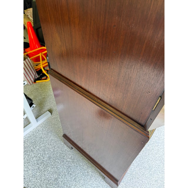 Mid 19th Century Early Victorian English Mahogany Linen Press Wardrobe For Sale In Los Angeles - Image 6 of 9