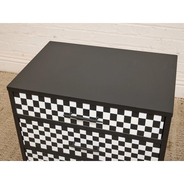 Mid 20th Century Black and White Nightstand For Sale - Image 4 of 11