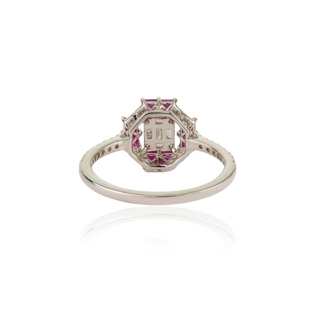 14k White Gold Ruby & Emerald-Cut Diamond Art Deco Cluster Ring Size 9 For Sale - Image 9 of 15