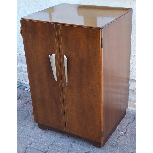 Mid-Century German Two-Door Cabinet on Casters in Walnut, 1950s For Sale - Image 4 of 8