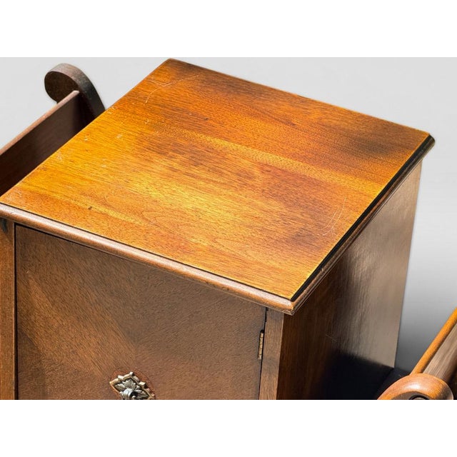 Vintage Art Deco Neoclassical Mahogany Copper-Lined Humidor Magazine Side Table For Sale In Portland, ME - Image 6 of 18