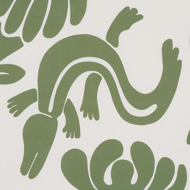 Contemporary SAMPLE - Schumacher Call Of The Jungle Fabric In Forest Green For Sale - Image 3 of 7