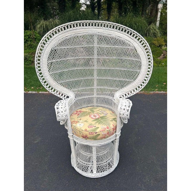 1970s 1970s Emmanuel Peacock Throne Chair, White Wicker With Cushion For Sale - Image 5 of 18