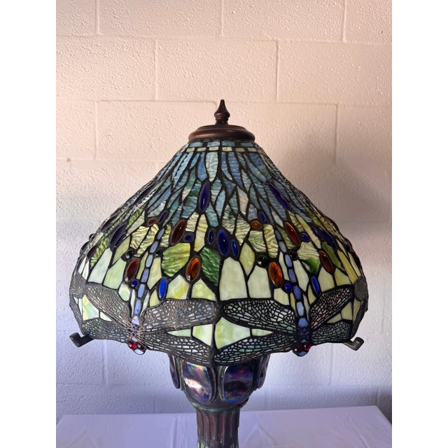 Vintage 1980s Art Nouveau Dragonfly Stained Glass Double-Lit Desk or Table Lamp For Sale In Miami - Image 6 of 17