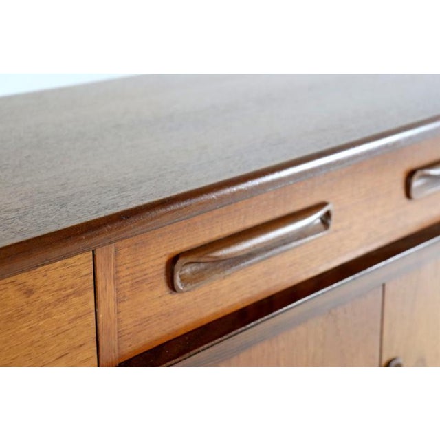 Fresco Sideboard attributed to Victor Wilkins for G-Plan, 1960s For Sale - Image 10 of 16