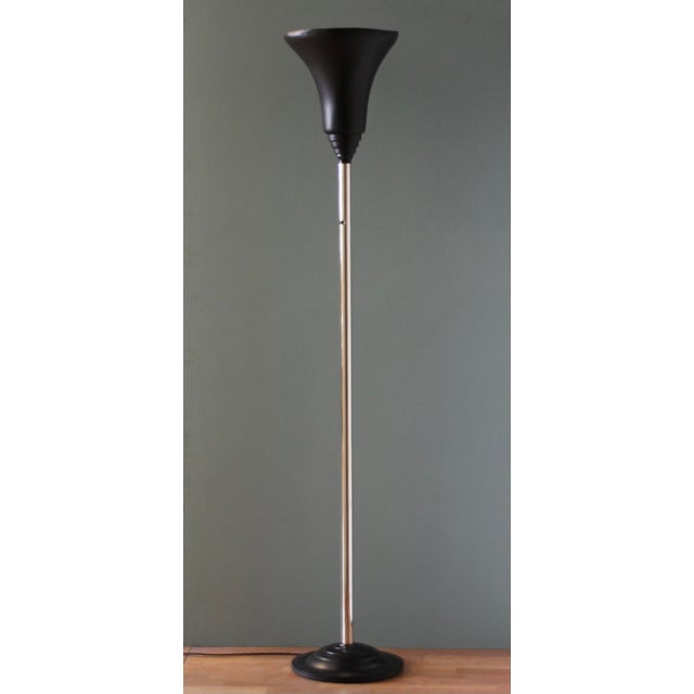 Typical french Art Deco Floorlamp with geometric ornaments. European Plug (up to 250V).The wiring of this item may be...
