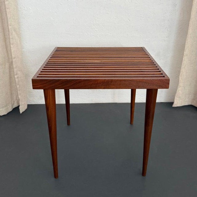 Wood 1950s Mid-Century Modern Slatted Walnut Side Table by Mel Smilow For Sale - Image 7 of 9