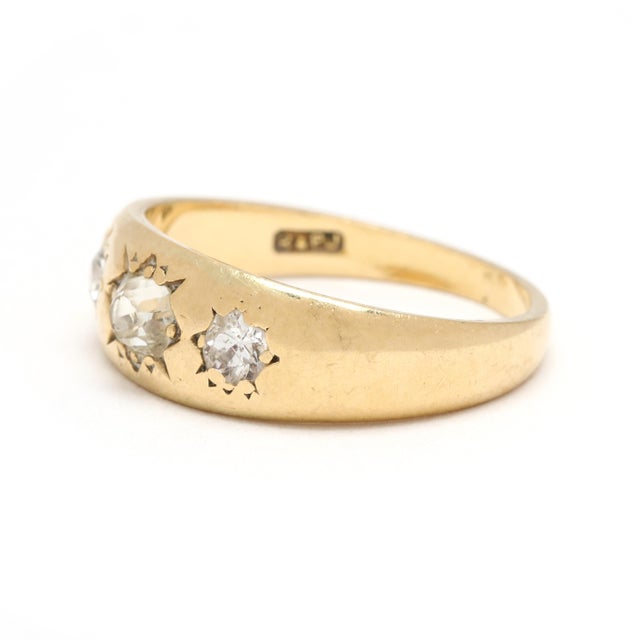 British .50ctw Diamond Three Stone Band Ring, 18k Yellow Gold, Ring Size 5.25 For Sale - Image 4 of 7