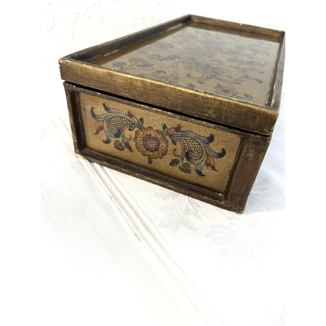 1970s Vintage Robert M. Weiss Reverse Painted Glass & Wood Box For Sale - Image 5 of 7