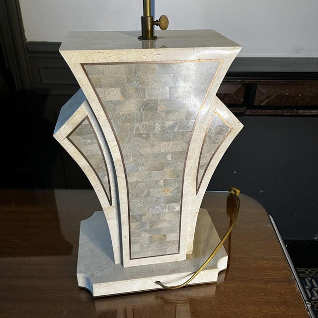 Cream Hollywood Regency Lamp Base in Tessellated Stone & Brass Inlayby Maitland Smith, Usa, 1970s For Sale - Image 8 of 18