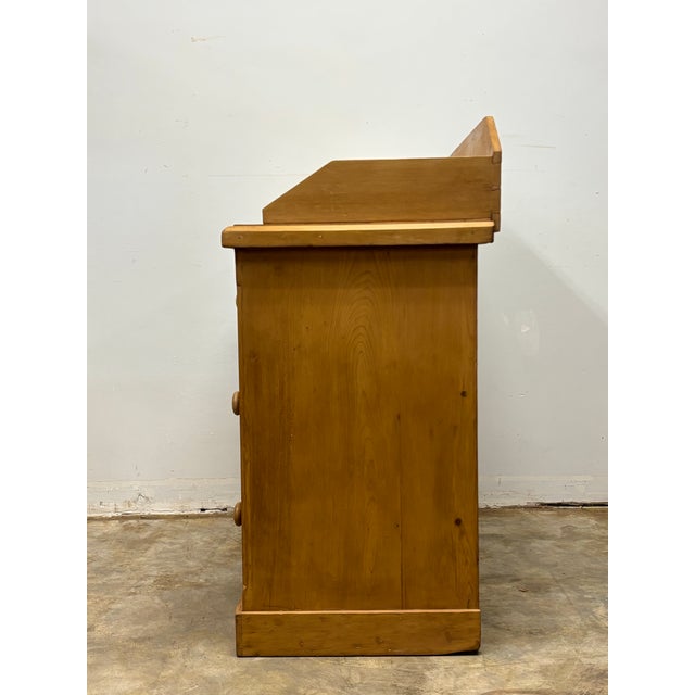 19th Century 19th Century English Pine Chest of Drawers With Galleried Back For Sale - Image 5 of 7