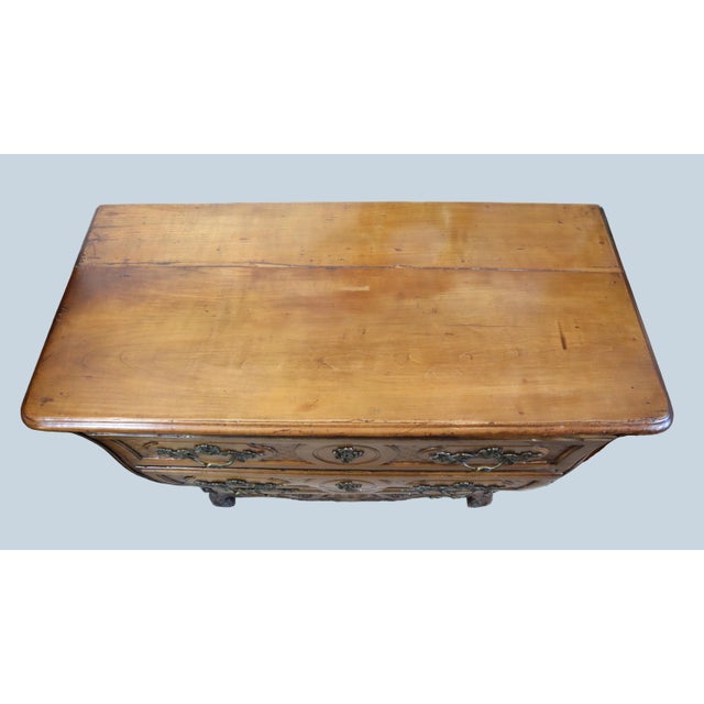 Wood Rare 18th Century Regence Walnut Commode From Bordeaux, France C. 1750 With Satin Lined Drawers For Sale - Image 7 of 9