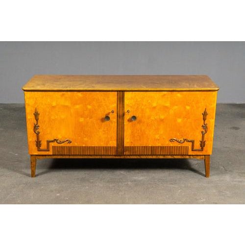 Small Vintage Sideboard in Birch For Sale - Image 4 of 18