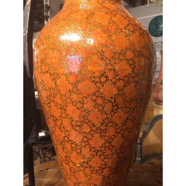 Paper Kashmiri Large Scale Red Lacquer Papier Mache Urn For Sale - Image 7 of 8