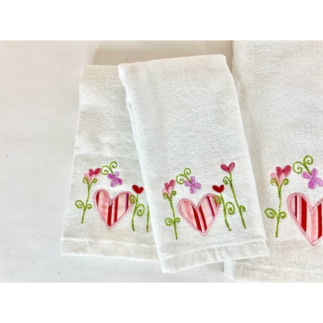 1990s 1990s Boho Chic Valentines Heart Tip and Hand Towels - Set of 4 For Sale - Image 5 of 9