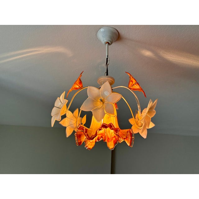 Vintage Italian Murano Style Handblown Swirl Ruffled Shade Pendant, Vintage Amber Brown & White Glass Botanical Chandelier For Sale - Image 9 of 16