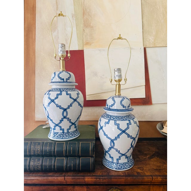 Chinoiserie Chinoiserie Blue and White Ginger Jar Table Lamps | Coastal Decor - Pair of Two (2) For Sale - Image 3 of 12