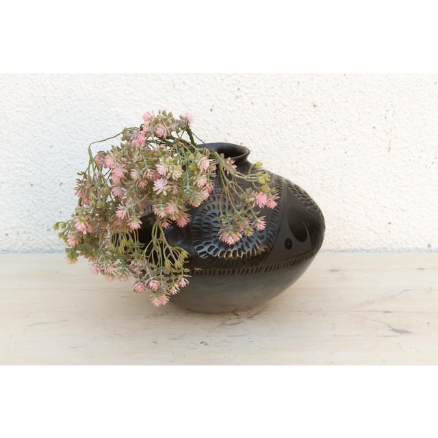 Mexican Engraved Black Clay Mata Ortiz Olla For Sale - Image 3 of 11