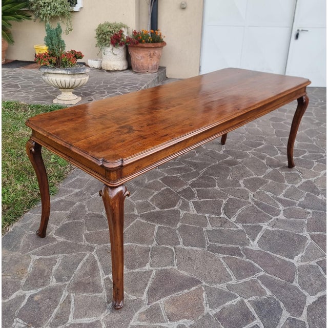 Wood Louis XV Table in Piedmontese Walnut, 1750 For Sale - Image 7 of 9