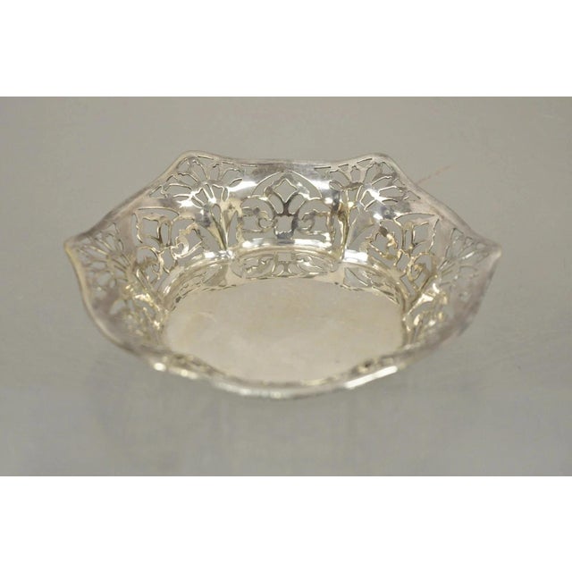 Vintage TBB England Victorian Silver Plated Small Pierced Trinket Nut Dish Bowl For Sale In Philadelphia - Image 6 of 10