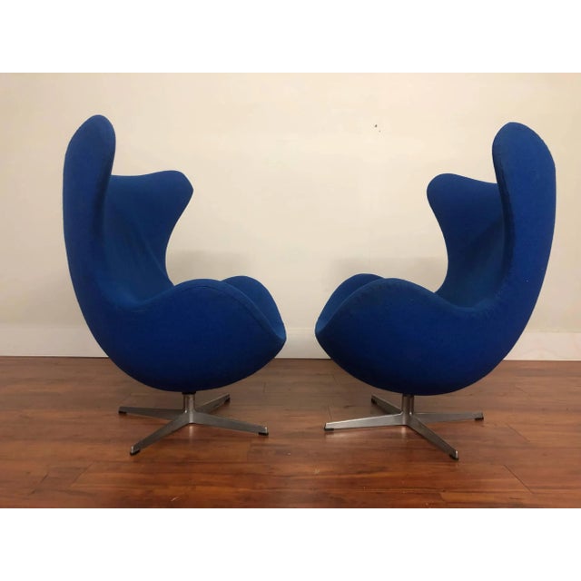 Mid-Century Modern Authentic Arne Jacobsen for Fritz Hansen Egg Chairs - a Pair For Sale - Image 3 of 13
