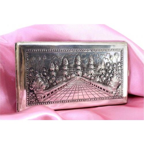Silver Cigarette Case with Floral and Taj Mahal Reliefs For Sale - Image 6 of 9