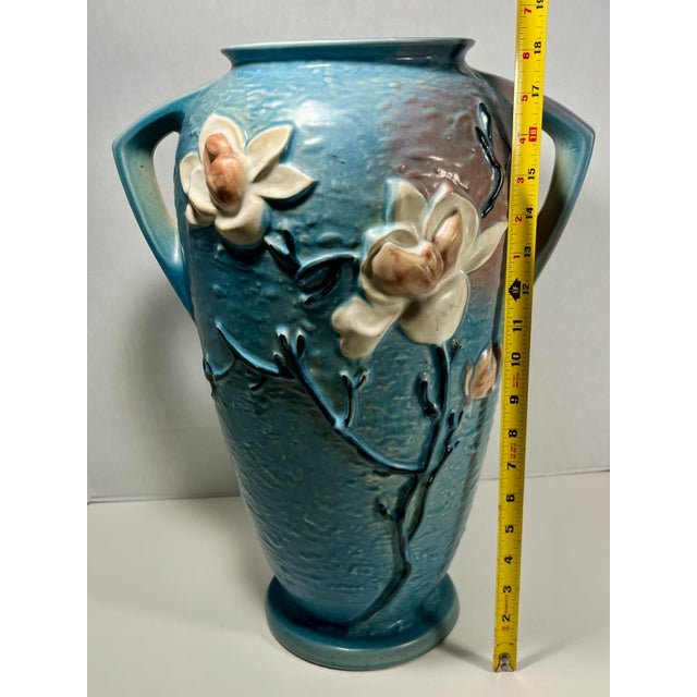 1940s Vintage Roseville Pottery Blue Magnolia Vase Two-Handled Large 18.5"h For Sale - Image 9 of 9