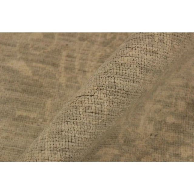 Contemporary 1990s Boho Chic Sun-Faded Gray/Ivory Wool & Silk Rug - 8'0 X 9'11 For Sale - Image 3 of 8