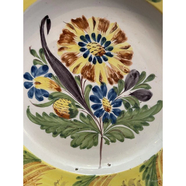 17th Century Circa 1600 Multi Colored Delft Tin Glazed 11" Majolica Charger For Sale - Image 5 of 9