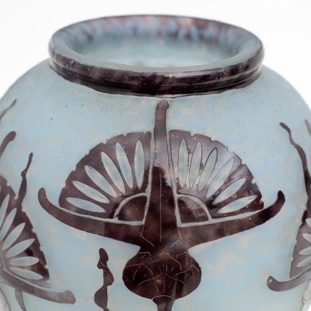 1920s French Art Nouveau Artistic Glass Vase by Charles Schneider, 1924 For Sale - Image 5 of 10