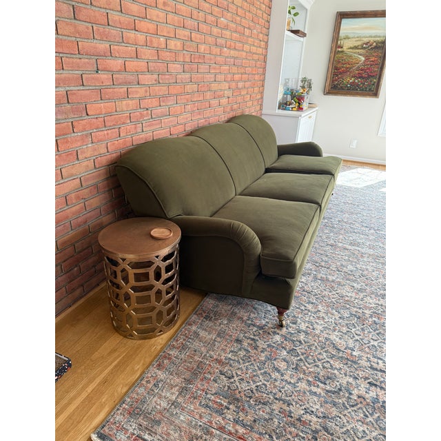 This Ralph Lauren English Rollarm Sofa is a classic beauty that will complement a variety of styles. It was recently...