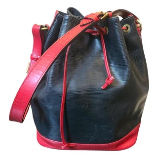 1994 Louis Vuitton Black and Red Epi Leather Shoulder Bag For Sale